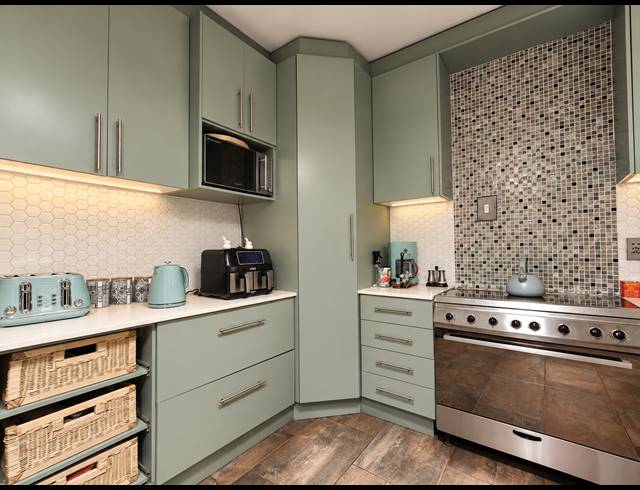 3 BEDROOM TOWNHOUSE FOR SALE IN THREE RIVERS